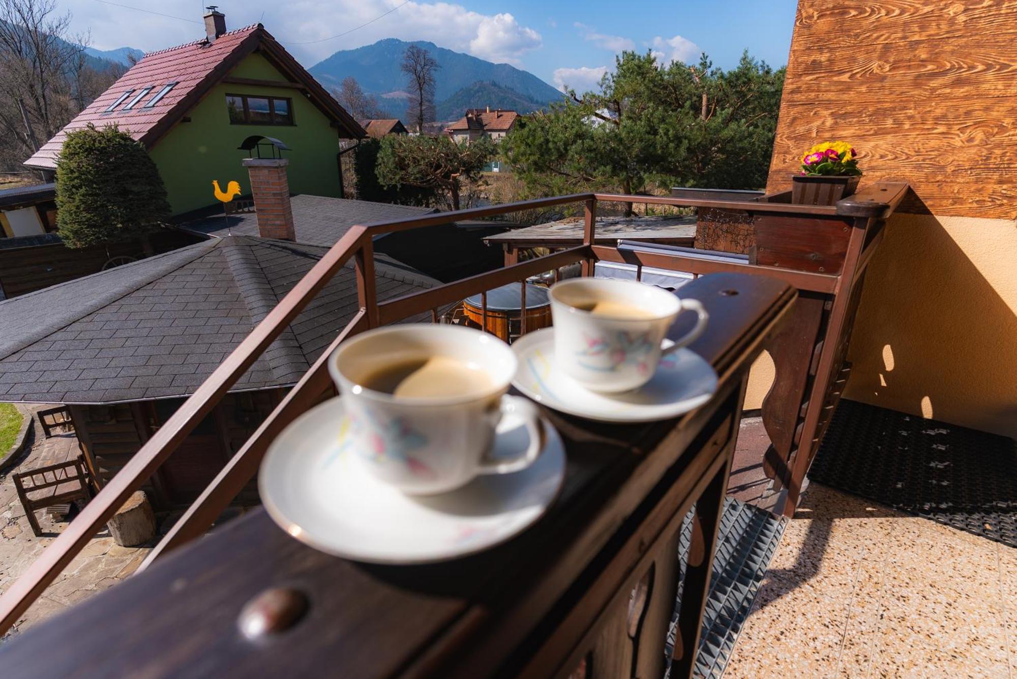 Privat Prima Hotel Liptovsky Jan Exterior photo